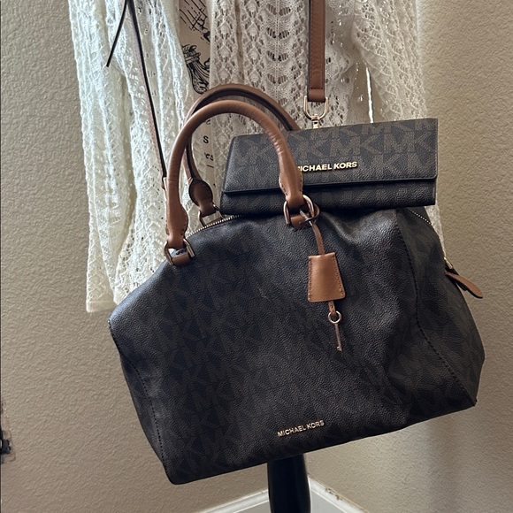 Michael Kors Brown Satchel and wallet - Picture 1 of 4